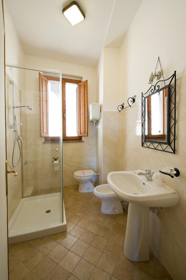 Hotel Properzio Assisi Exterior foto